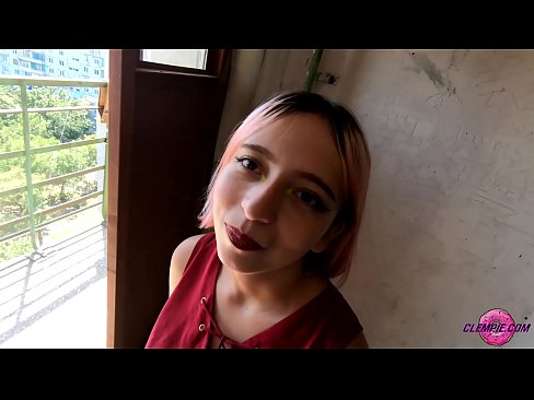 ❤️ Sha'awar ɗalibi yana tsotsar Baƙo a Waje - Cum A Fuskarsa ️❌ Batsa na Rasha ❌️